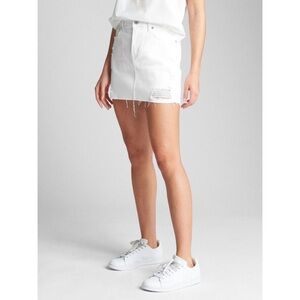 Mother • Peg Mini Fray Dostressed Mini Skirt in White Size 25